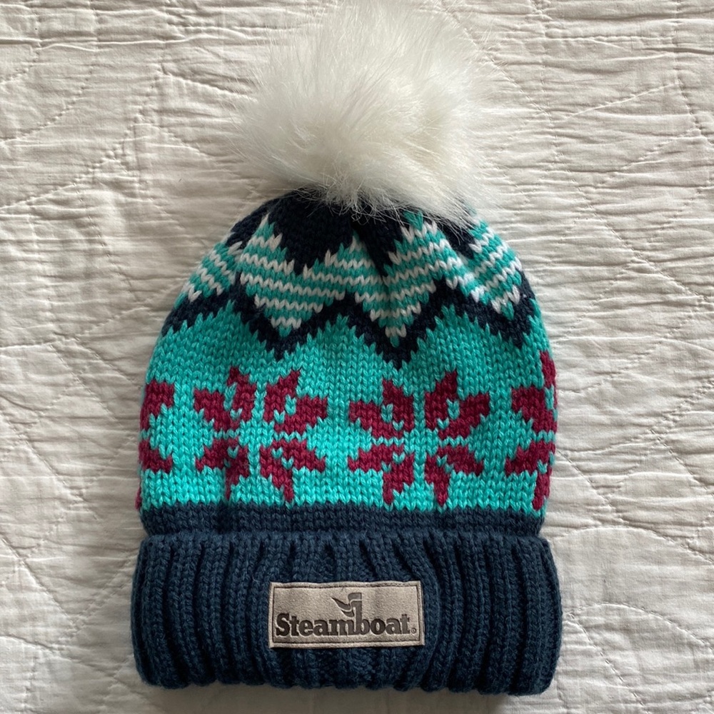 Steamboat Snowflake Fur Pom Beanie